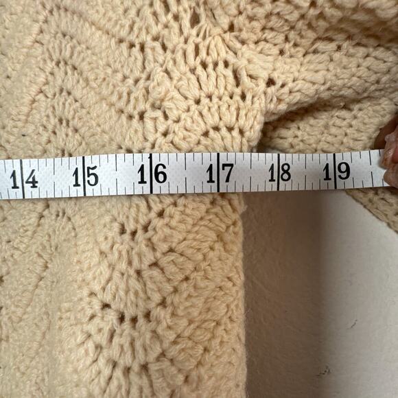 Mercer & Madison Lambswool Crochet Cardigan PS Cream Scallop Hem Crystal Buttons - Picture 9 of 11